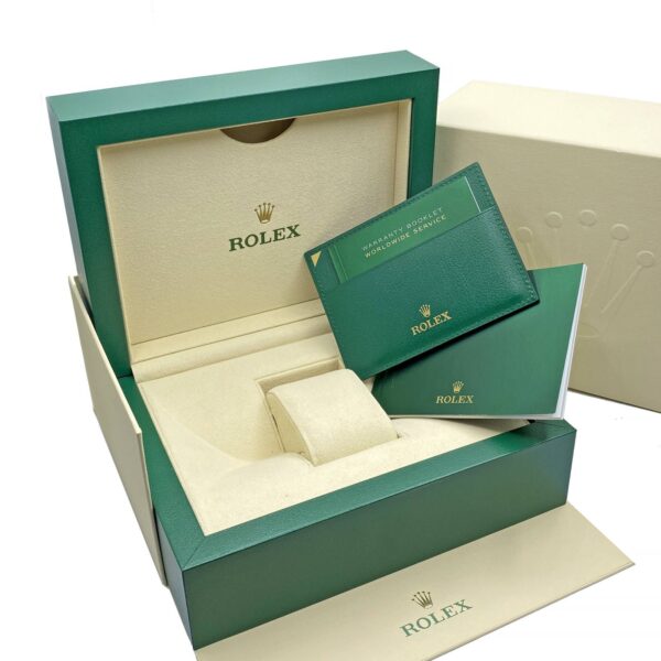 Rolex Day-Date 36, 18k Yellow Gold with Diamond-set, 36mm, Ref# 128348rbr-0049 - Image 9